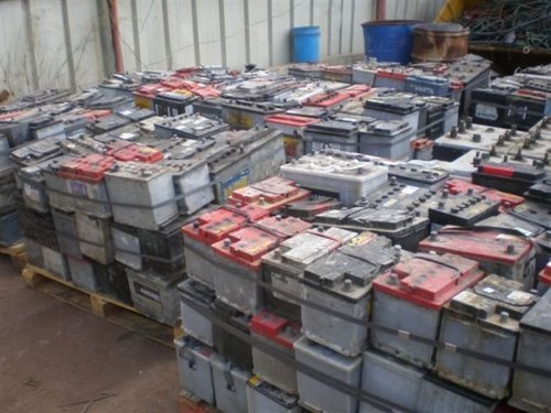 Lead battery scrap/used car battery scrap - Image 4